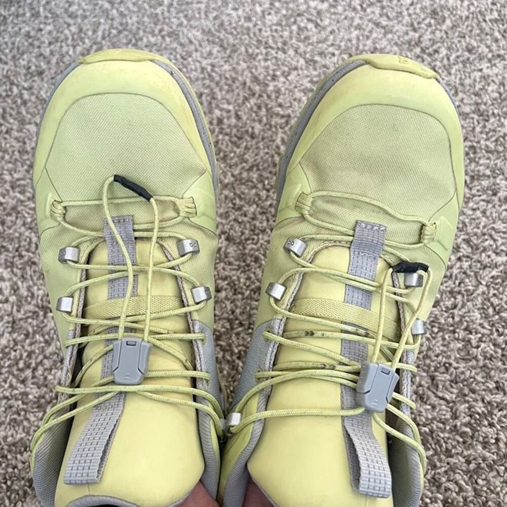 Size 8 / On Running Cloudrock Waterproof Hiking Boots - Picture 5 of 11